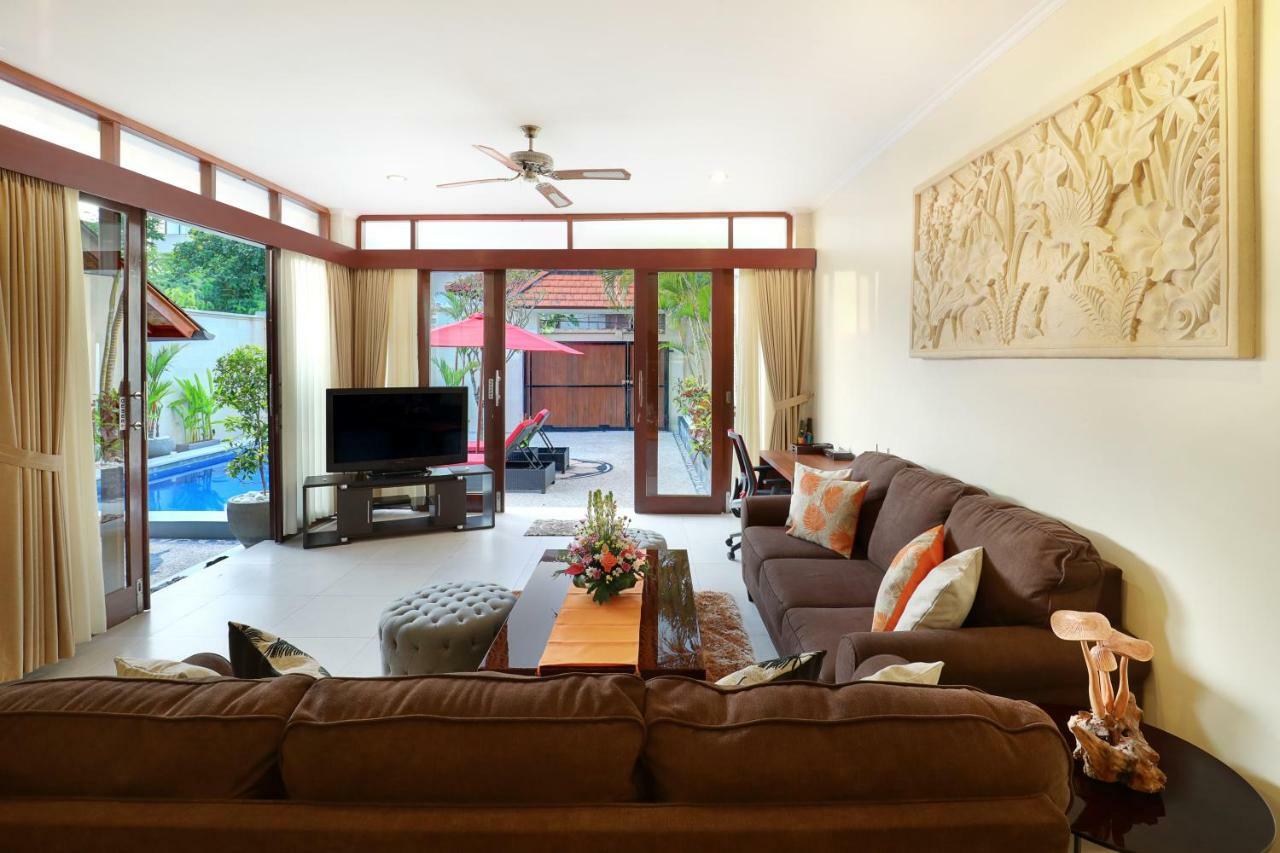 Villa Nova Legian Exteriör bild